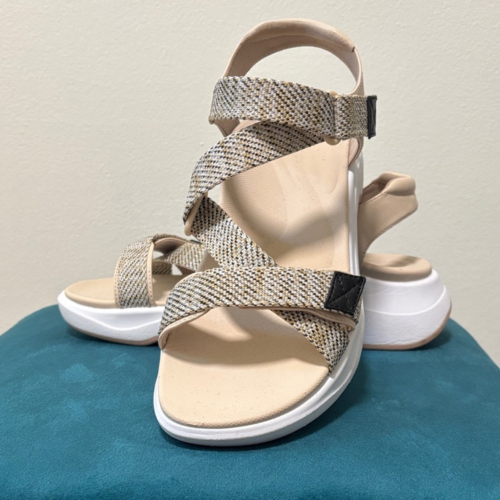 Women's Beige Strappy Sandals